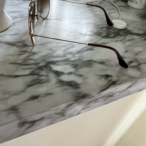 Authentic Ray Bans - Picture 4 of 9